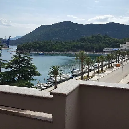 Apartment Apartman Astra Ploce (Dubrovnik-Neretva)
