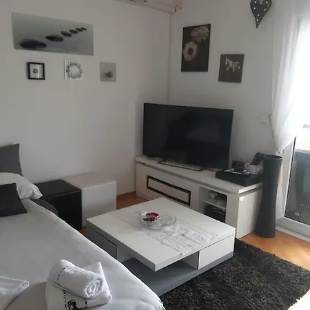 Apartment Apartman Astra