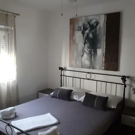 Apartman Astra *